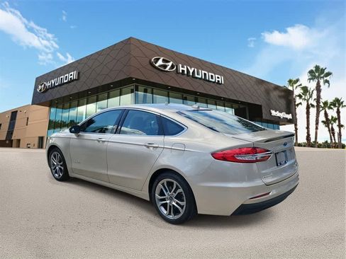 Used 2019 Ford Fusion Titanium image 2