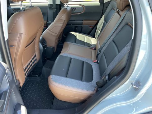 Used 2024 Ford Bronco Sport Outer Banks w/ Tech Package AWD/4WD image 12