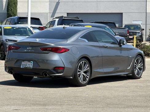 Used 2019 INFINITI Q60 3.0t Luxe w/ Essential Package RWD image 4