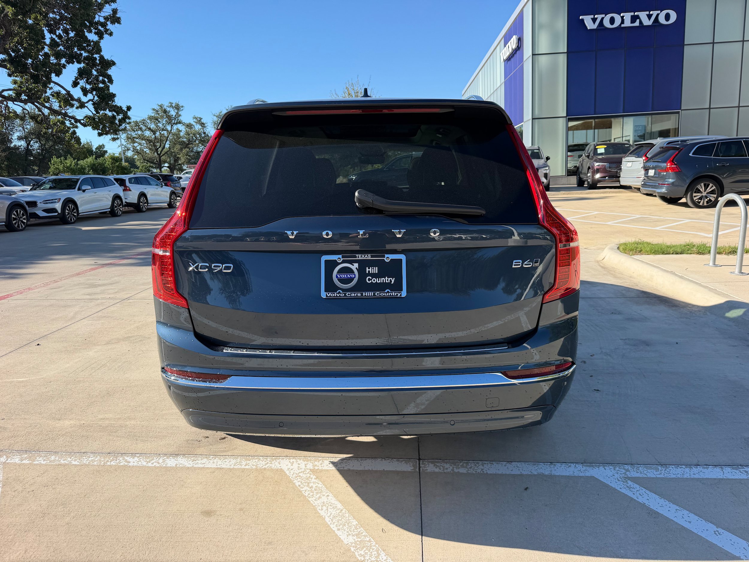 Certified 2025 Volvo XC90 B6 Plus w/ Protection Package Premier AWD/4WD image 5