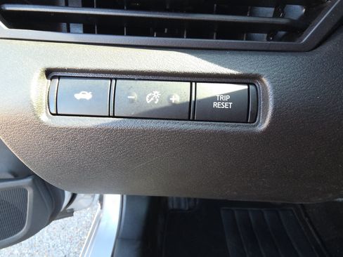Used 2024 Nissan Altima 2.5 SV FWD image 20