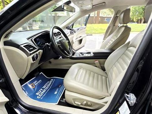 Used 2020 Ford Fusion SEL image 2