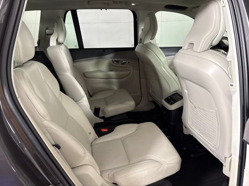 Used 2024 Volvo XC90 T8 Ultimate w/ Protection Package Premier AWD/4WD image 21