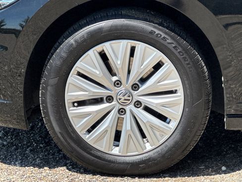 Used 2019 Volkswagen Jetta S w/ Driver Assistance Package FWD image 23