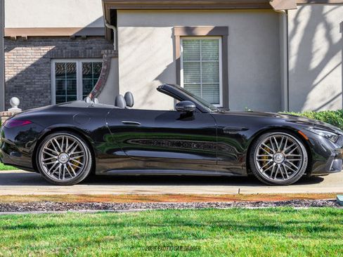 Used 2022 Mercedes-Benz SL 63 AMG 4MATIC image 9