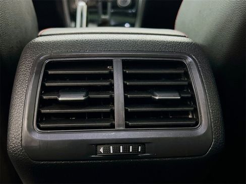 Used 2021 Volkswagen GTI SE image 25