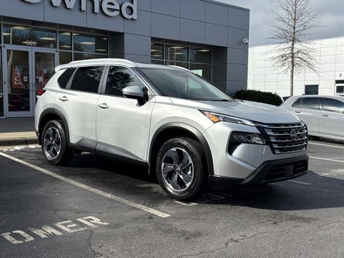 Certified 2024 Nissan Rogue SV w/ SV Premium Package image 1