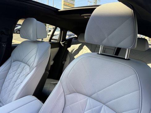 Used 2023 BMW X6 M50i w/ Parking Assistance Package image 21