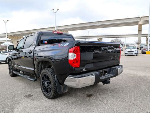 Used 2020 Toyota Tundra SR5 w/ SR5 Upgrade Package image 10