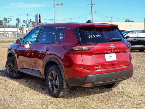 New 2026 Nissan Rogue SV image 2