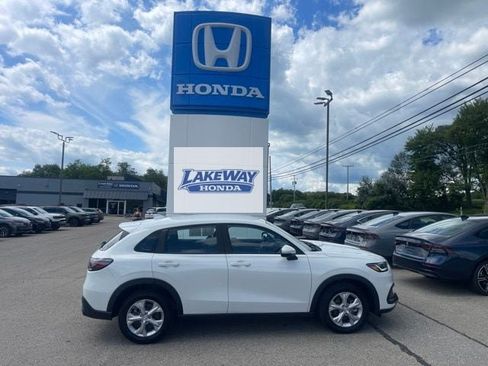 Used 2024 Honda HR-V LX image 1
