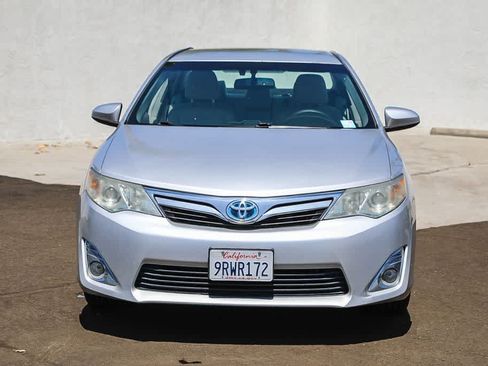 Used 2014 Toyota Camry XLE w/ Fleet Convenience Package FWD image 2