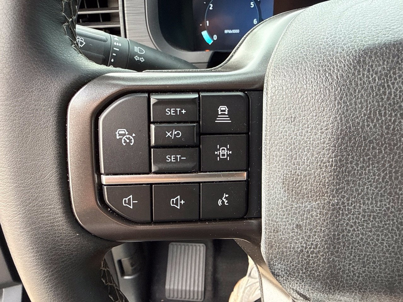 Used 2024 Ford F150 XLT w/ Equipment Group 302A MID AWD/4WD image 28