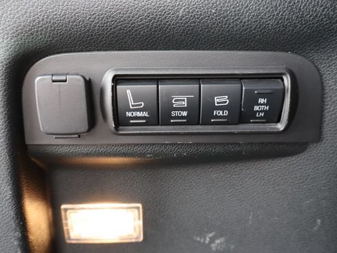 Used 2018 Ford Explorer Limited AWD/4WD image 40