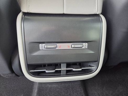 New 2026 Lincoln Nautilus Reserve image 18