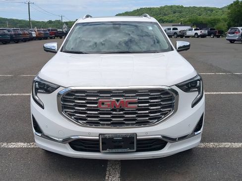 Used 2019 GMC Terrain Denali w/ Advanced Safety Package AWD/4WD image 2