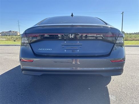 New 2025 Honda Accord SE image 4