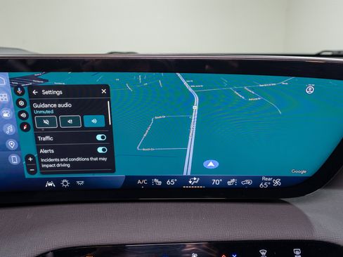 Used 2025 Buick Enclave Preferred image 16