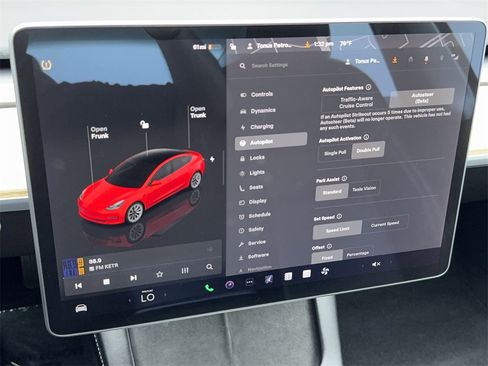 Used 2022 Tesla Model 3 Long Range image 26