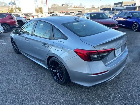 Used 2023 Honda Civic Sport image 16