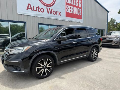 Used 2019 Honda Pilot Touring image 12