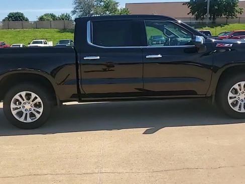 Used 2022 Chevrolet Silverado 1500 LTZ AWD/4WD image 9