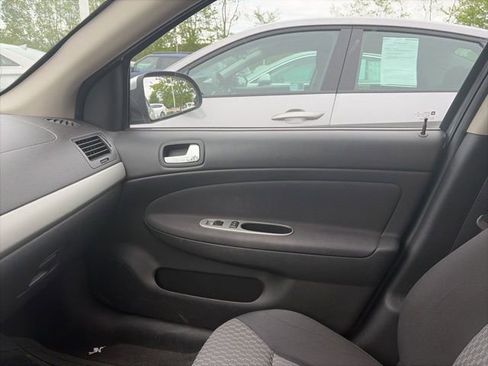 Used 2009 Chevrolet Cobalt LT FWD image 8