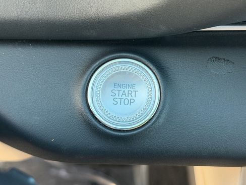 Used 2023 Genesis GV80 2.5T w/ Prestige Package image 31