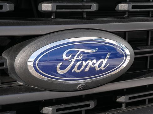 Used 2022 Ford F150 XLT w/ Equipment Group 302A High image 4