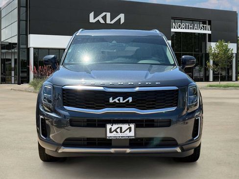 Certified 2022 Kia Telluride EX w/ EX Premium Package FWD image 3