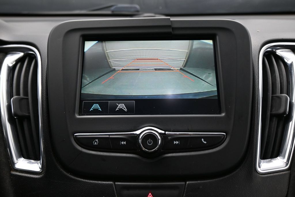 Used 2016 Chevrolet Malibu LT FWD image 22