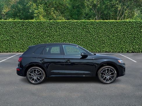 Used 2024 Audi SQ5 Premium Plus w/ Premium Plus Package AWD/4WD image 2
