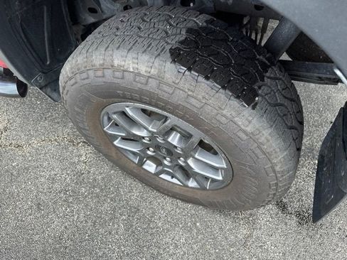 Used 2025 Ford Ranger XLT AWD/4WD image 2