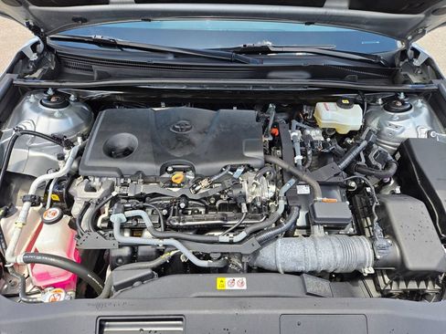 Used 2023 Toyota Camry XLE FWD image 16
