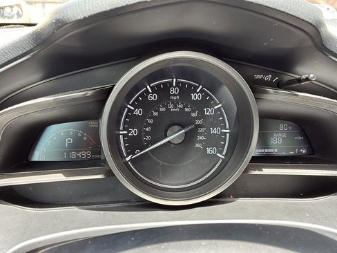 Used 2018 MAZDA MAZDA3 Sport image 30