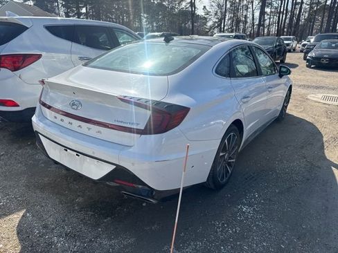 Used 2023 Hyundai Sonata Limited w/ Preferred Accessory Package image 9