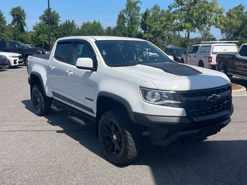 Used 2019 Chevrolet Colorado ZR2 AWD/4WD image 2