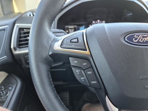 Used 2024 Ford Edge SEL w/ Convenience Package image 19