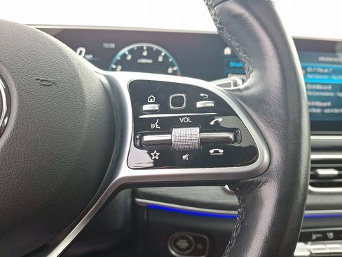 Used 2022 Mercedes-Benz GLE 350 4MATIC image 23