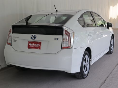 Used 2012 Toyota Prius Two FWD image 6