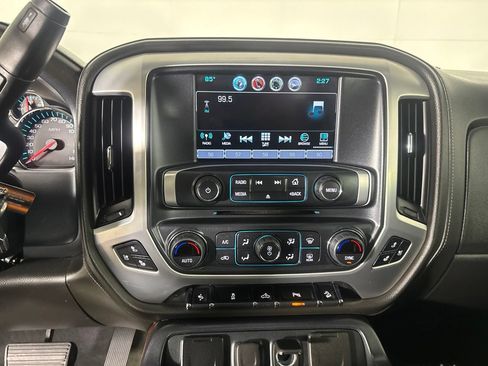 Used 2018 GMC Sierra 1500 SLT w/ SLT Premium Package AWD/4WD image 17