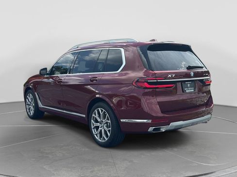 Used 2024 BMW X7 xDrive40i w/ Premium Package AWD/4WD image 3