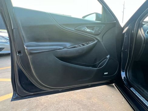 Used 2017 Chevrolet Malibu Premier w/ Premier Sun and Wheel Package FWD image 23