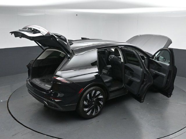 Certified 2026 Lincoln Nautilus Reserve w/ Jet Appearance Package AWD/4WD image 59