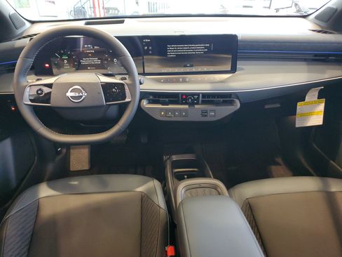 New 2026 Nissan Leaf Platinum+ image 12