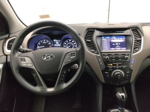 Used 2017 Hyundai Santa Fe SE image 22