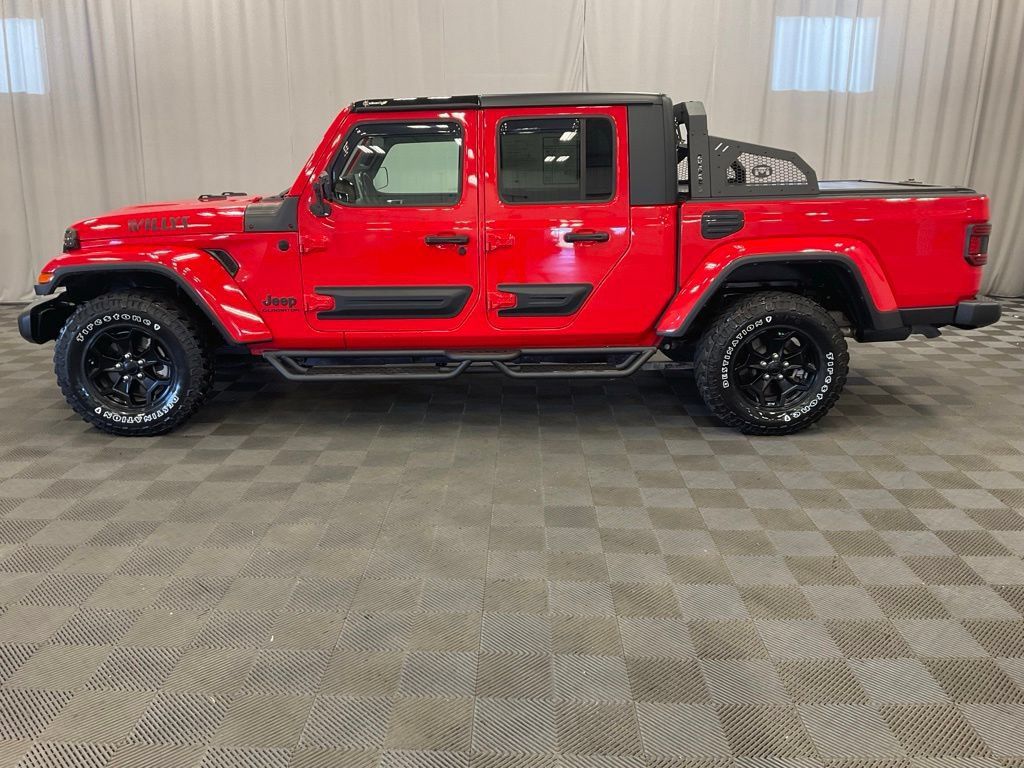 Used 2021 Jeep Gladiator Sport AWD/4WD image 8