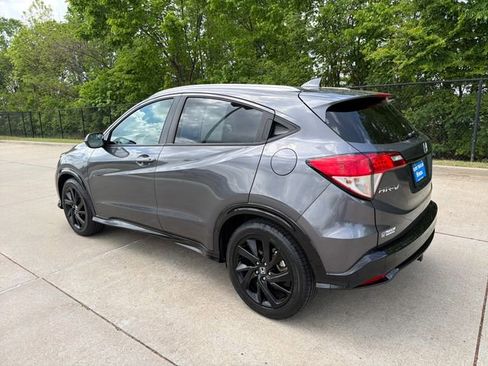 Used 2022 Honda HR-V Sport image 3