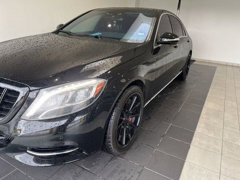 Used 2017 Mercedes-Benz S 550 Sedan image 2
