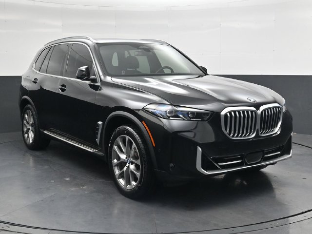 Certified 2024 BMW X5 sDrive40i w/ Premium Package RWD image 2
